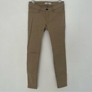 Like New Hollister Skinny Tan Khaki Low-Rise Pants Jeans Size 3 Regular 26 Waist